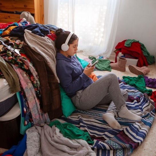 The Surprising Link Between Clutter and Anxiety (and How I Broke Free)